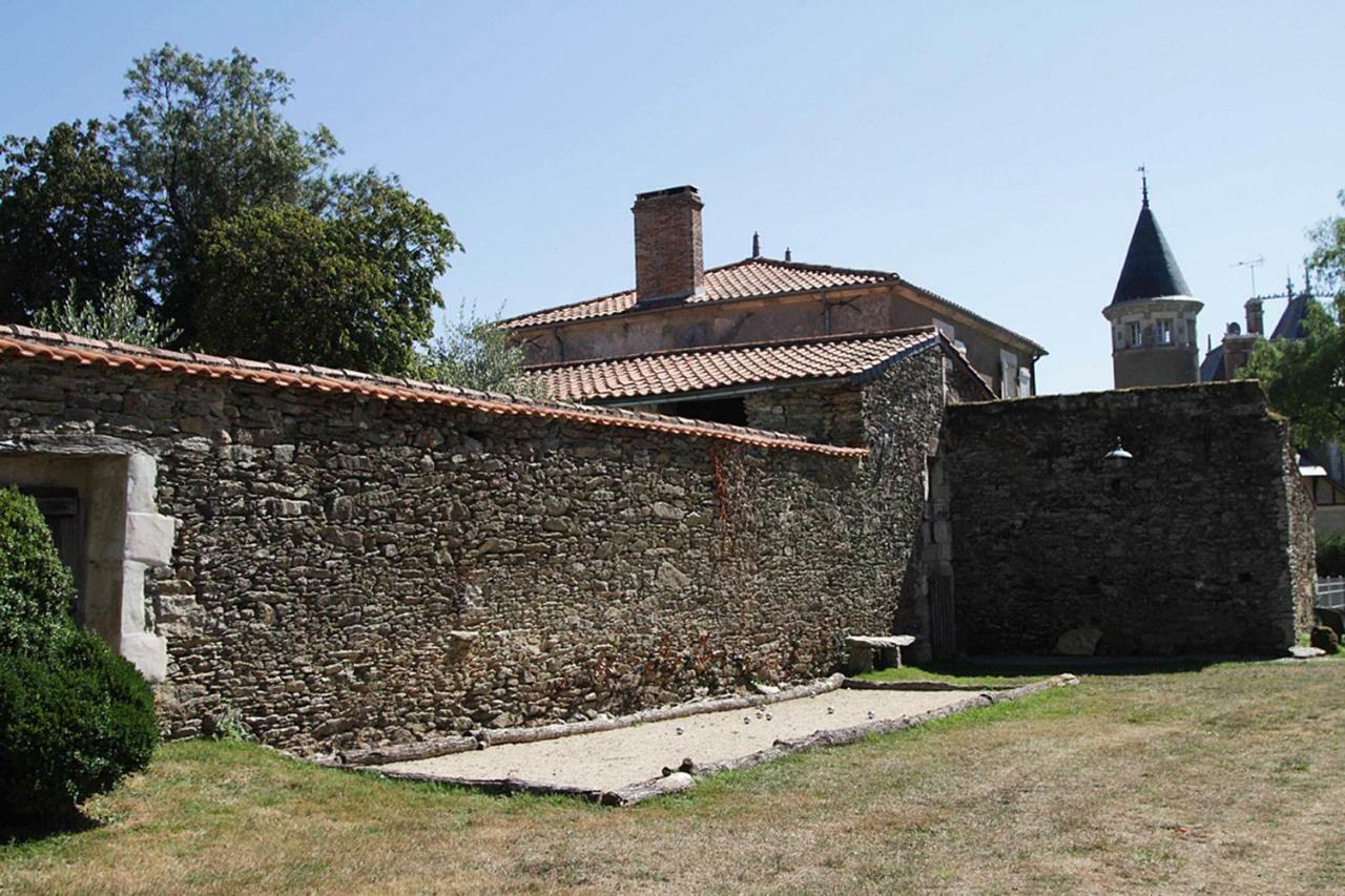 Chateau Breduriere Moutiers-sur-le-Lay Exterior foto